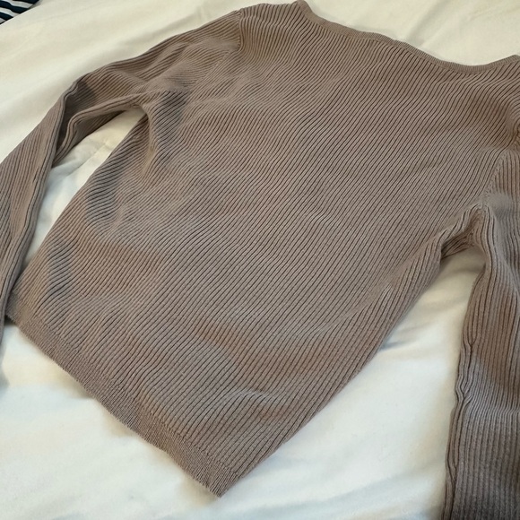 Garage Ribbed Button-Up Top - Picture 5 of 5